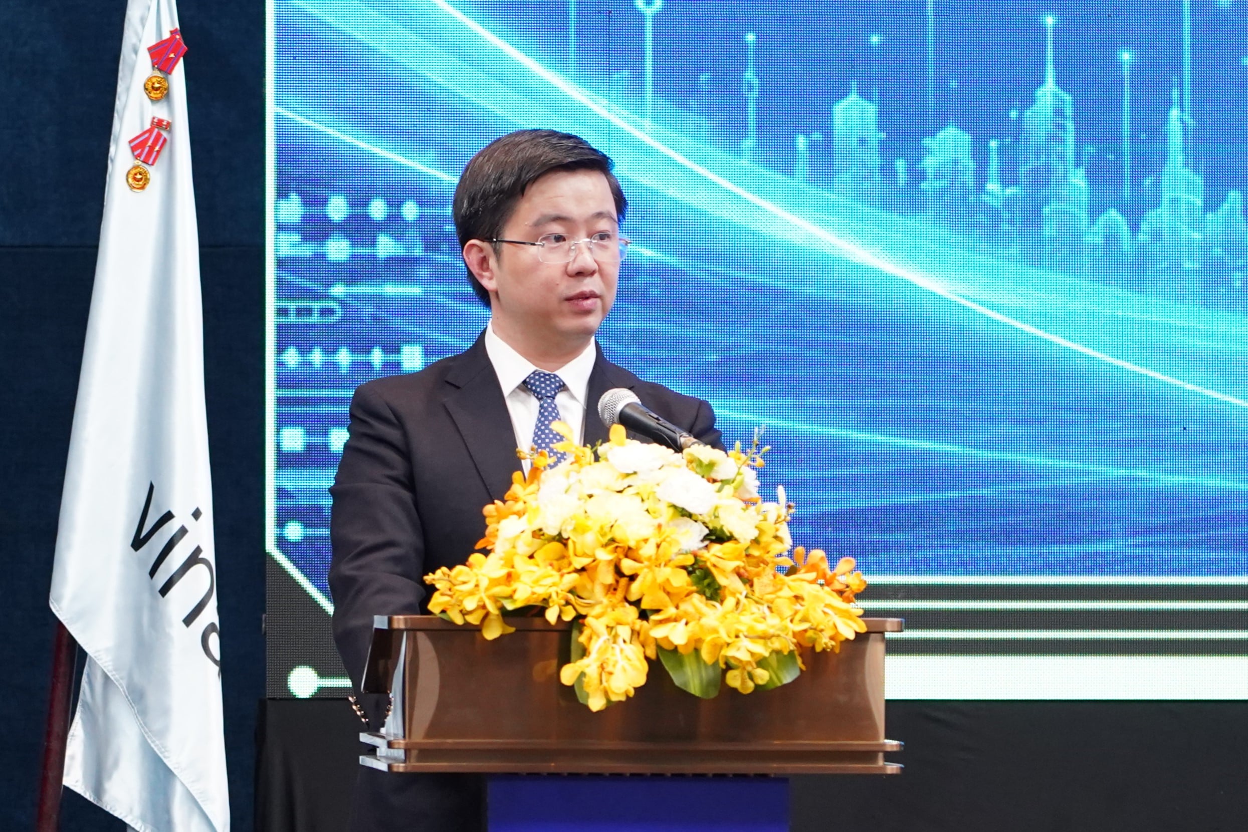 Wakil Menteri Bui Hoang Phuong: Bisnis teknologi digital perlu fokus pada penguasaan teknologi inti - Foto 2.